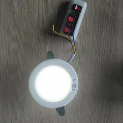 Emergency Lights With Multiple Functions Parameters Can Be Selected For The Ceiling According To Emergency Lighting AC200-240V
