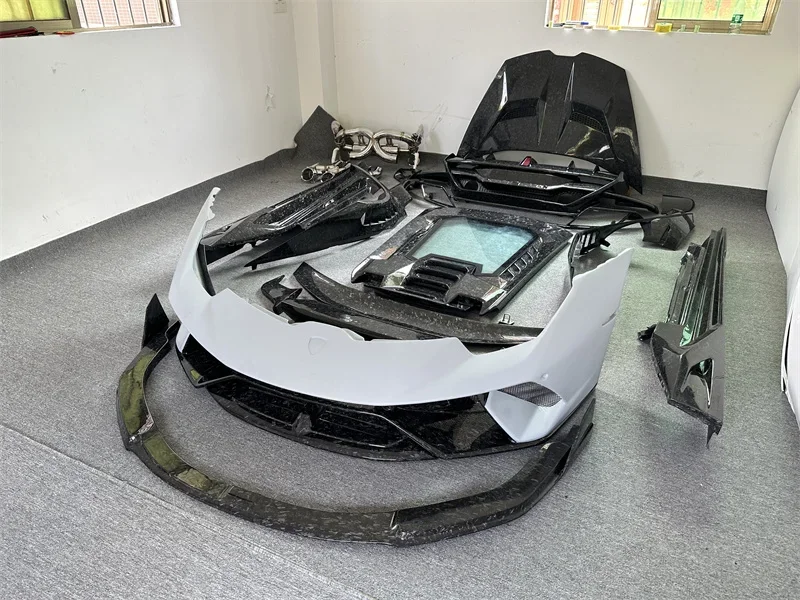 For LamborghiniLP580/LP610 Modified and Upgraded LP640 Performante Track Version Forged Carbon Fiber Body Kit Side Skirt Spoiler