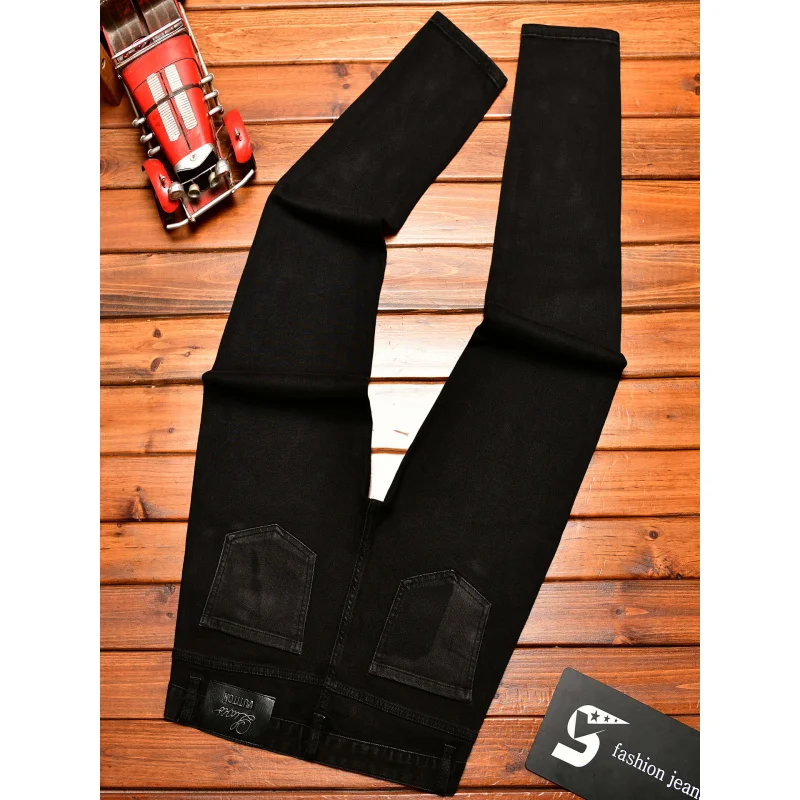

High end black embroidered jeans for men in autumn, slim fit with small feet, trendy stretch print, Chinese ethnic style pants