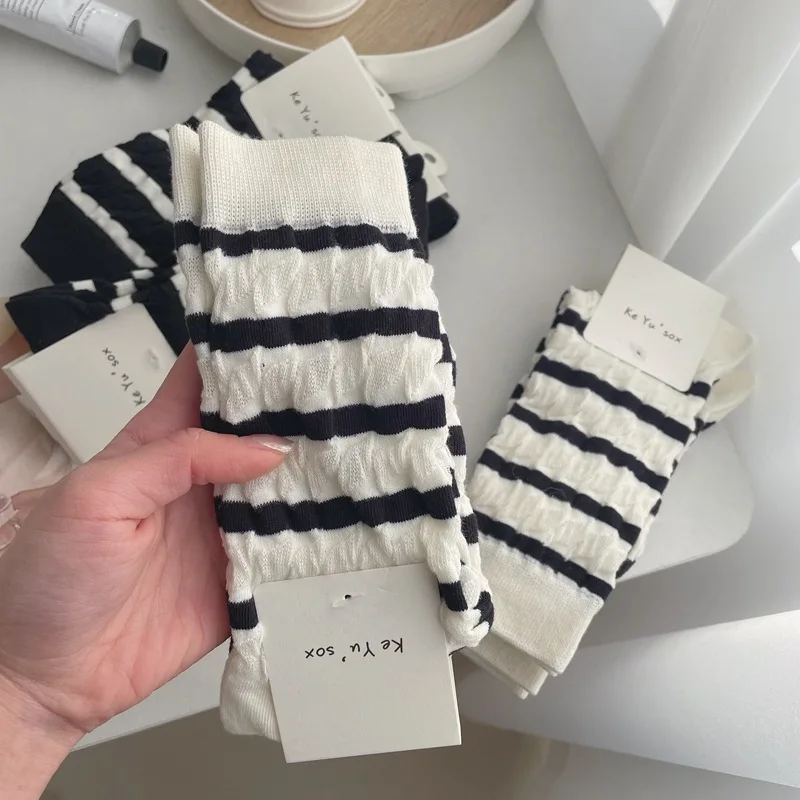 Omen's Socks Spring Summer Lightweight Breathable Striped Socks Cotton Mid-tube Socks Simple Fashion Trend Solid Color Wholesale