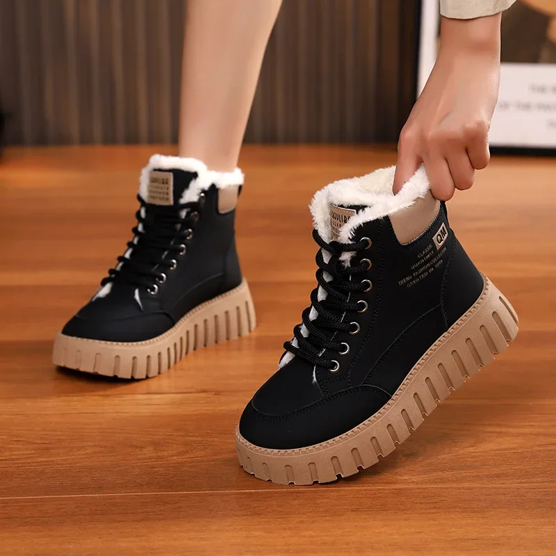 Warm High Top Short Boots 2024 Winter New Style with Plush Thick Sole Casual Street Photography Trendy Women's Zapatos De Mujer