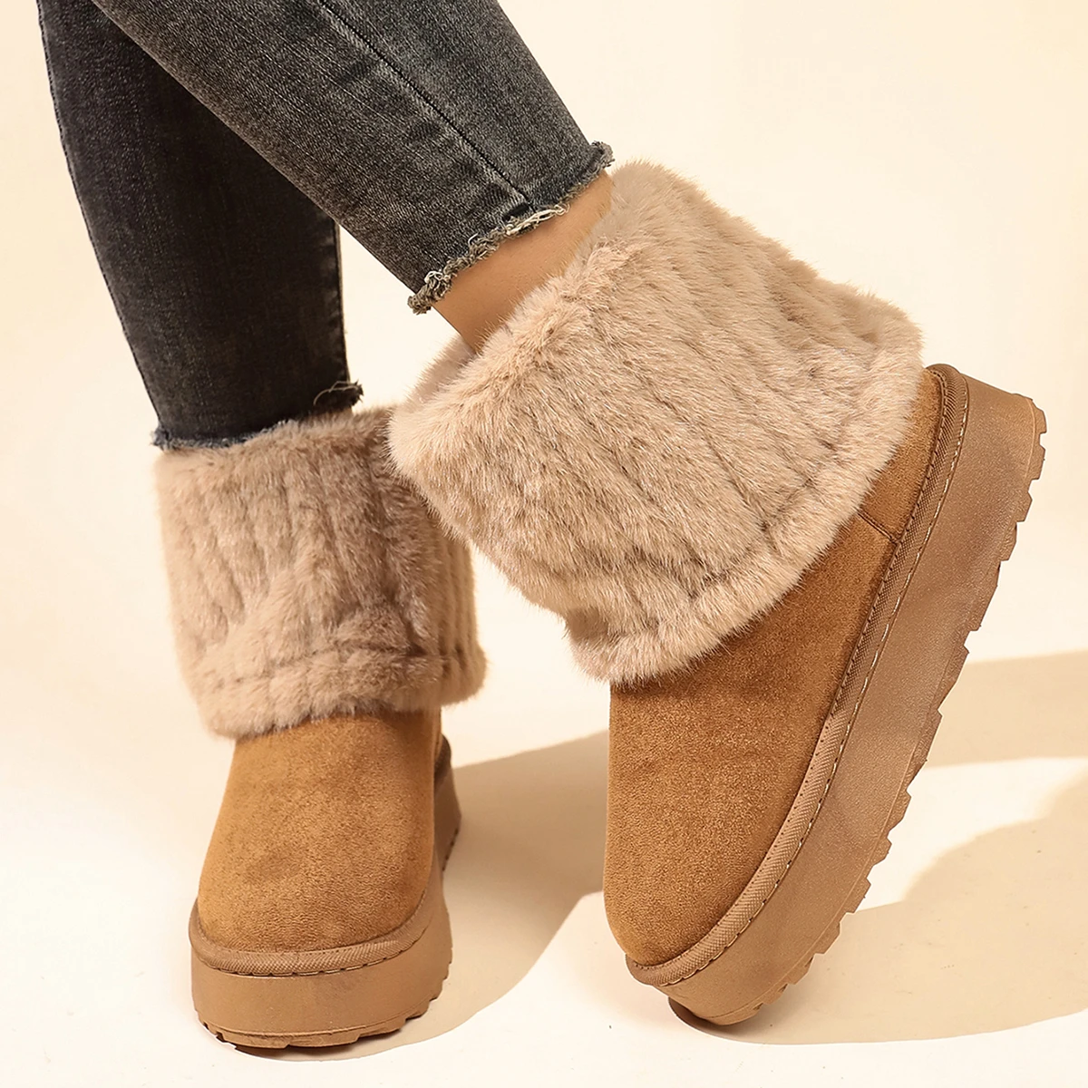 Winter New Thick Sole Faux Fur Snow Boots Women Designer Buckle Comfy Warm Fuzzy Lined Ankle Botas Non Slip Platform Cotton Shoe