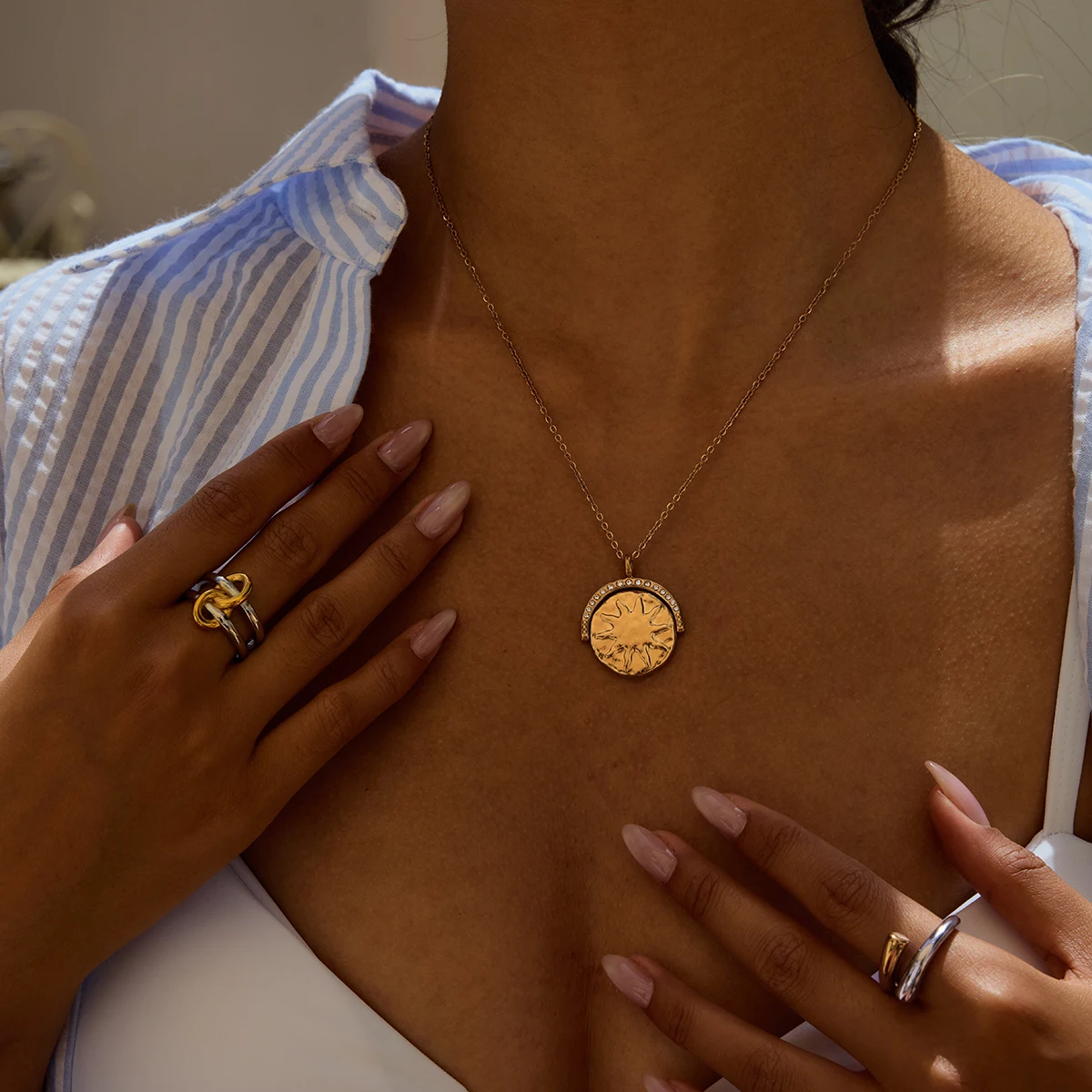 Yori เรียบง่ายที่ละเอียดอ่อน S - Coin Necklace Delicate บทวิจารณ์และราคา