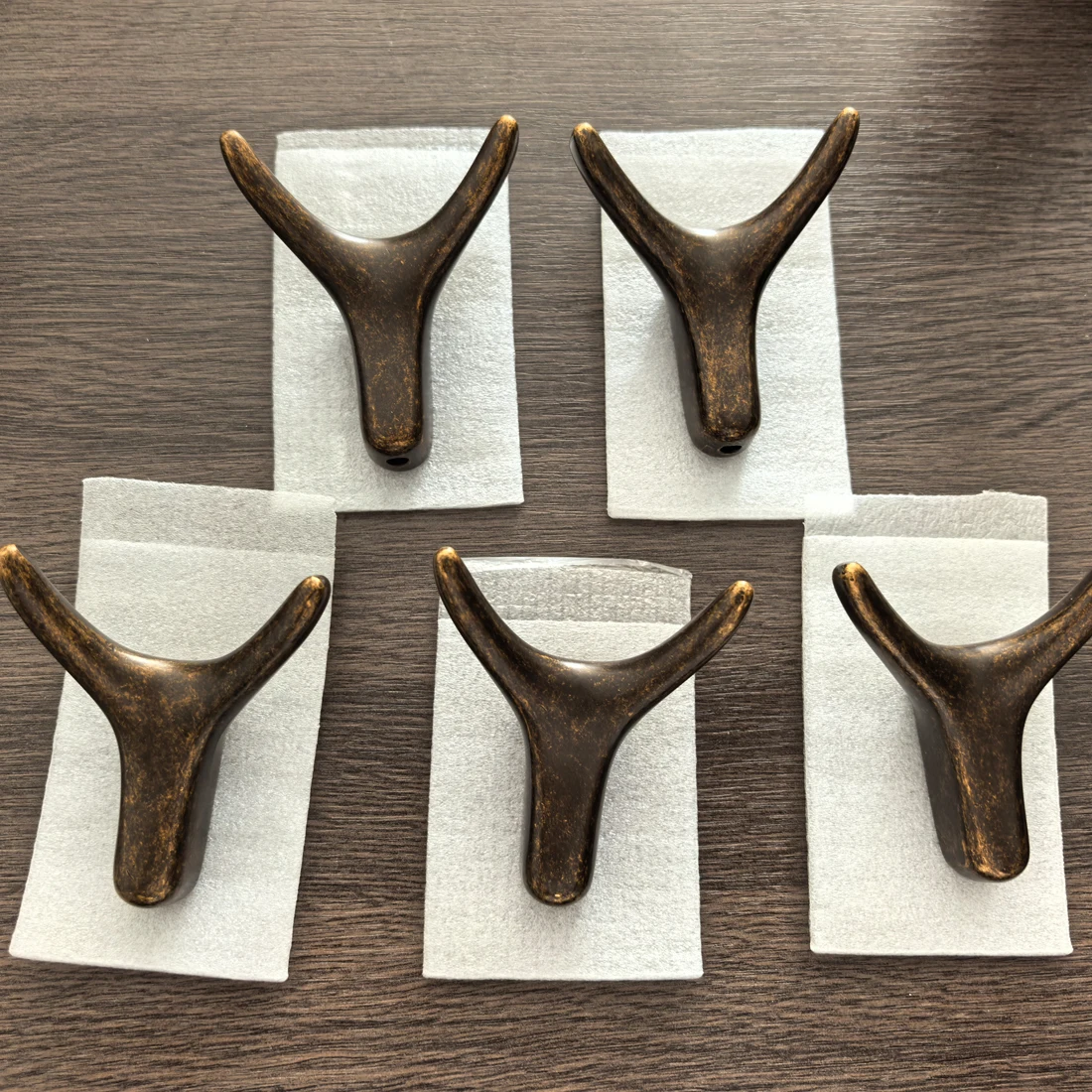 YUTOKO Hochwertiger Vintage-Stil Antik-Bronze Einzelhaken für Kleidung und Hüte Amerikanischer Garderobenhaken für den Flur – Detail 4