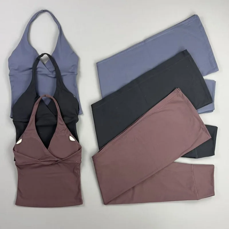 Damen 2-teiliges Gym-Set: Original Neckholder-Top, schmal geschnittene Yoga-Schlaghose, hochelastisch, weich, für Fitness, Workout, Pilates, Radfahren. – Detail 6