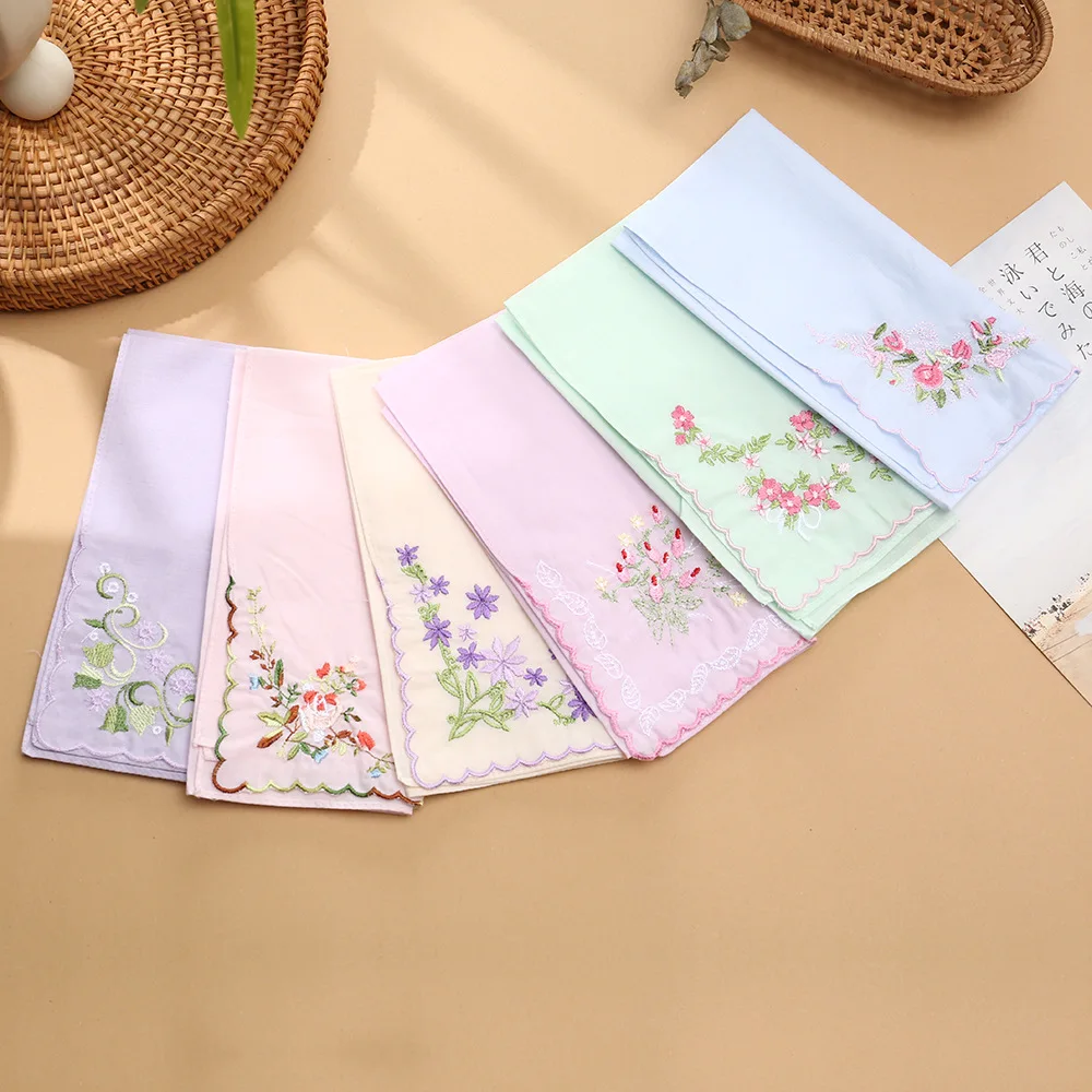 Confezione regalo squisita Fazzoletto da donna Asciugamano quadrato con fiori ricamati in puro cotone per ragazze Matrimonio floreale sottile antico