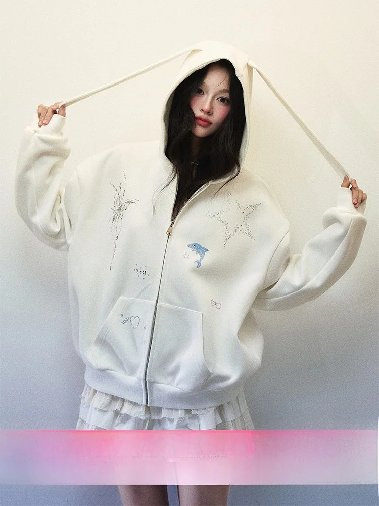 

Loose Fit Hoodie Sweatshirt with Large Rabbit Ears And Straight Leg Pants Casual Two Piece Set for Women Spring Season