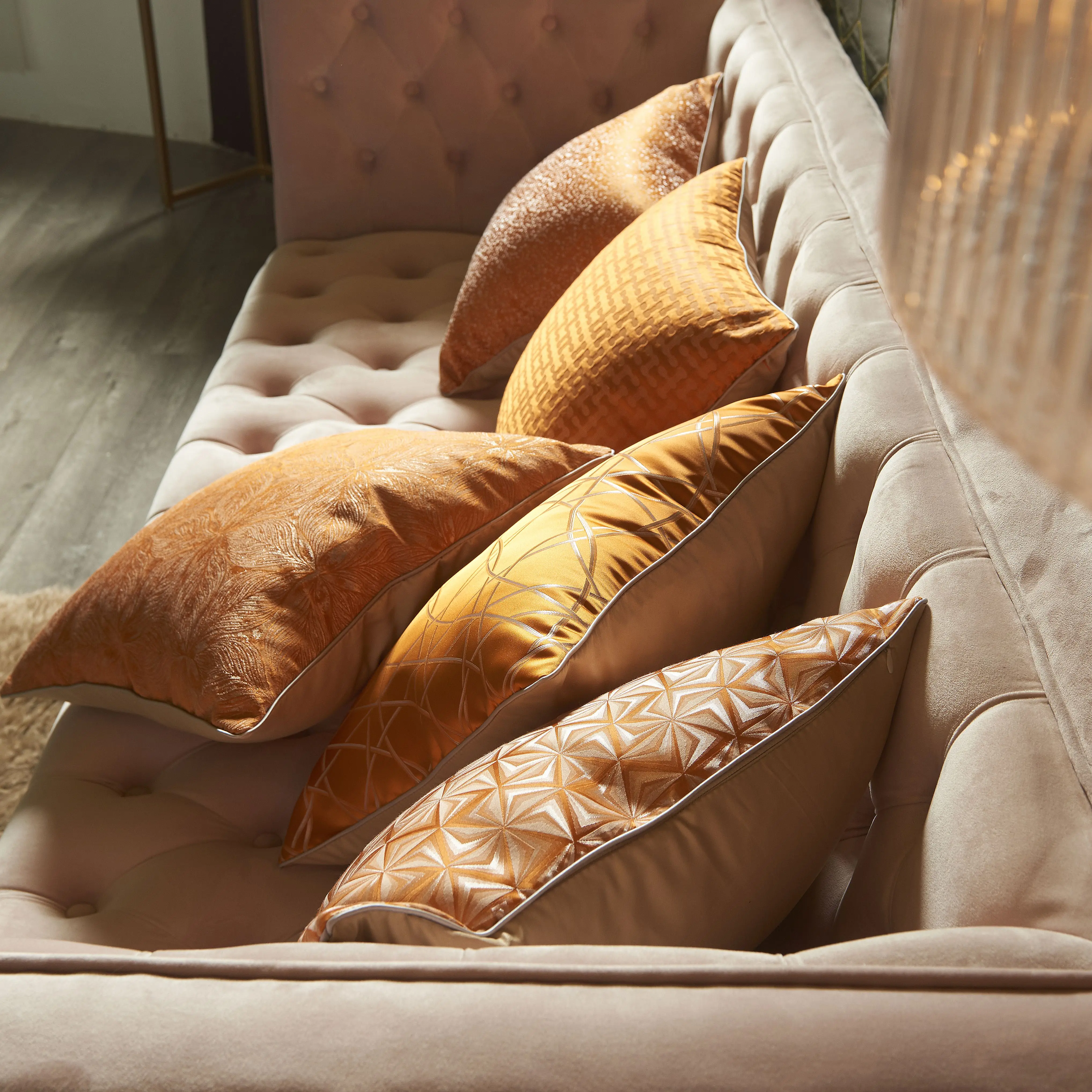 

Factory Direct Sales 100% Velvet Home Decoration Geometric Pattern Sofa Pillow Cover