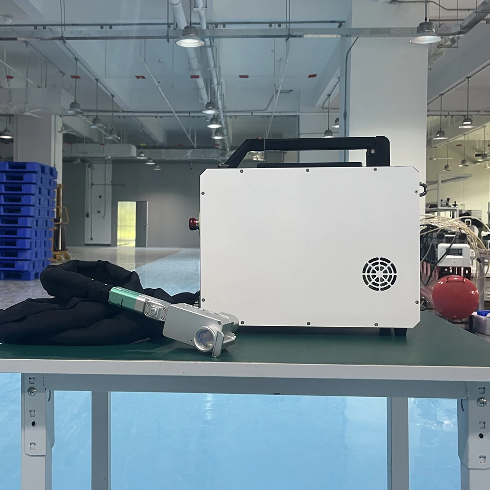 50W 100W 200W High Safety Handheld Portable Cleaning Machine for Rust Removal Metal Wood Stone Stainless Steel Plastic