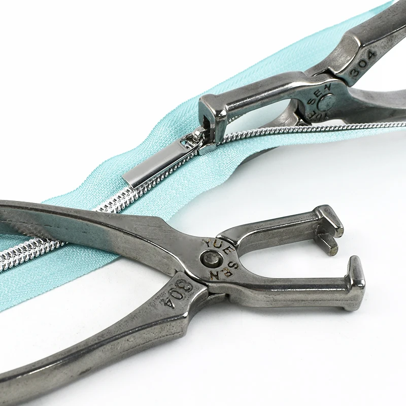

1Pc 304 Stainless Steel Zipper Pliers Zippers Install Stop Bag Garment Zips Repair Tool Kits DIY Clothes Shoes SewingAccessories