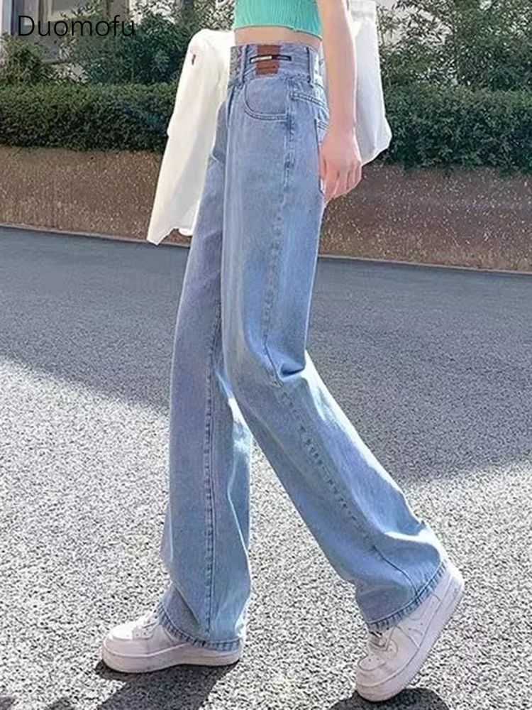 Duomofu hellblau schick Knopf lose gerade weibliche Jeans Frühling grundlegende hohe Taille schlanke Mode in voller Länge einfache Frauen Jeans