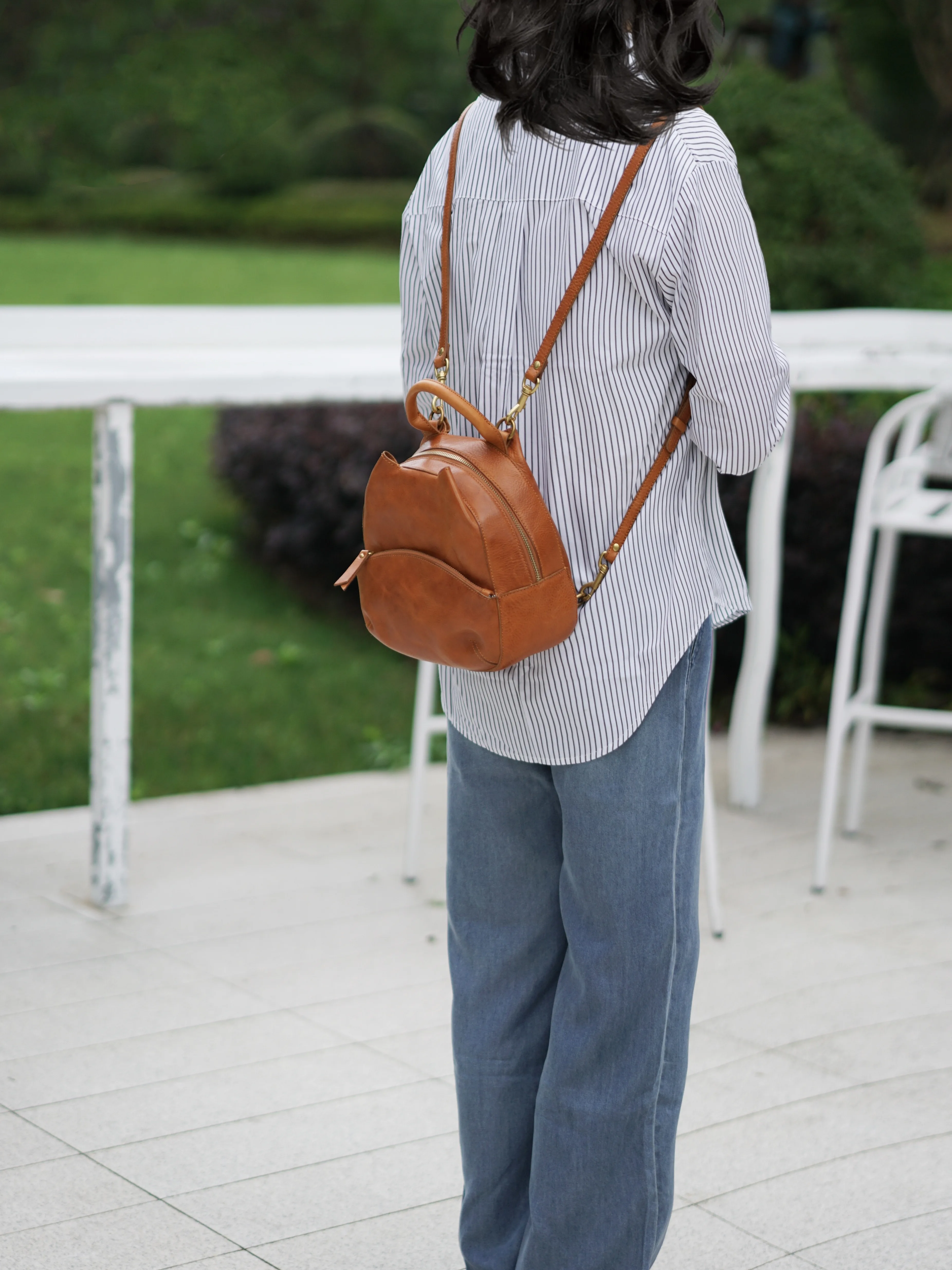 حقيبة ظهر نسائية صغيرة لطيفة مصنوعة يدويًا من الجلد الطبيعي بتصميم عصري من PNDME حقيبة مدرسية نسائية فاخرة من جلد البقر #1