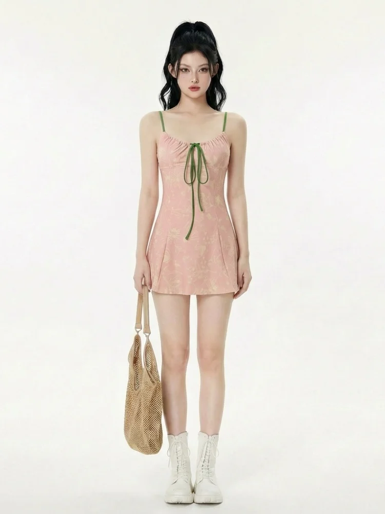 

2026 New Women's One-Piece Swimsuit Strap Slimming Cover-Up Beautiful Beach Vacation High-End Feeling Hot Spring Pure Desire