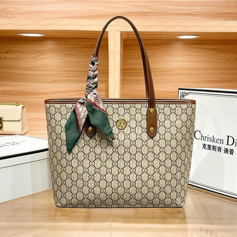 

Vintage Fashionable Diaper Bags For Women Simple Luxury Leather Handbag Classic Minimalist Elegant Commuter