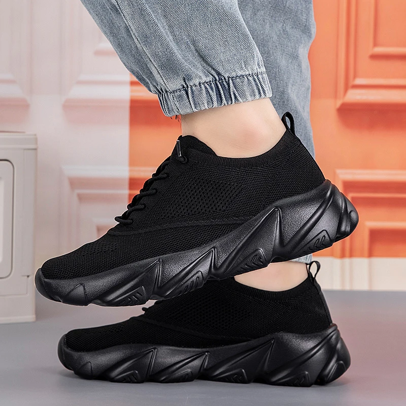

Men's shoes Four Seasons new Flying weaving Lightweight Breathable Casual Sports Shoes Soft Sole Outdoor Running Shoes