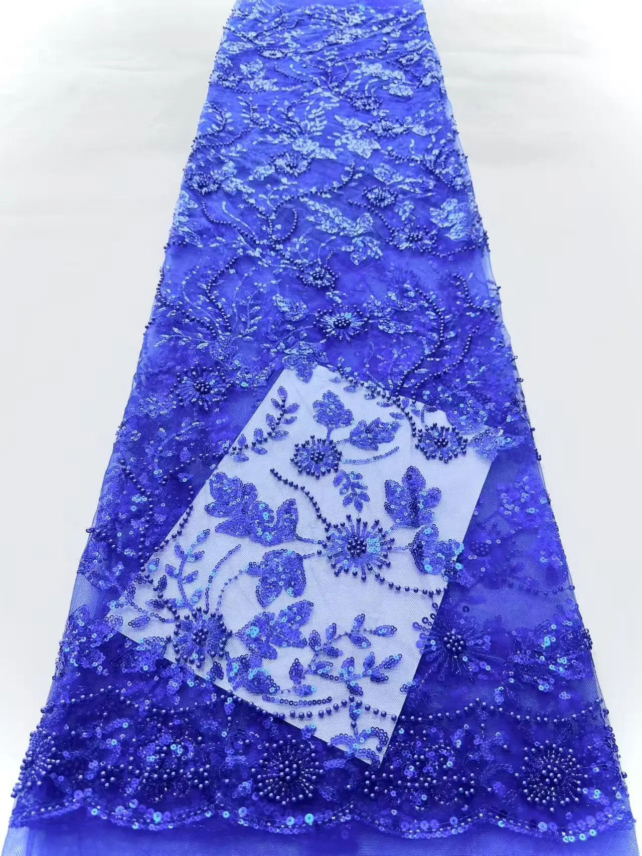 

Элегантная тюлевая кружевная ткань с африканскими бусинами ручной работы и синими блестками, 5 ярдов, высокое качество для свадебных платьев в нигерийском стиле Hm6-1