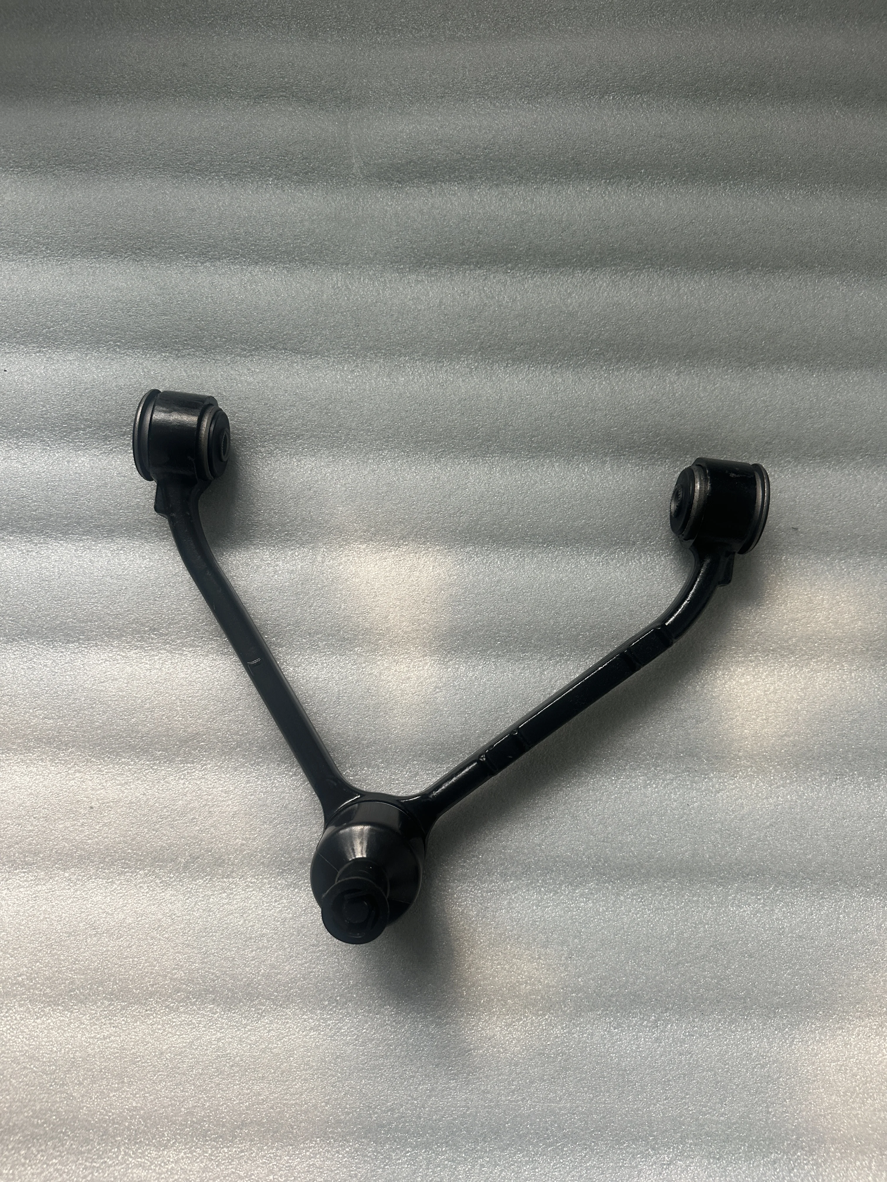 

Верхний рычаг передней подвески в сборе LH 4440109011 RH 4440209011 Actyon Kyron Actyon Sports II Rexton Actyon Sports