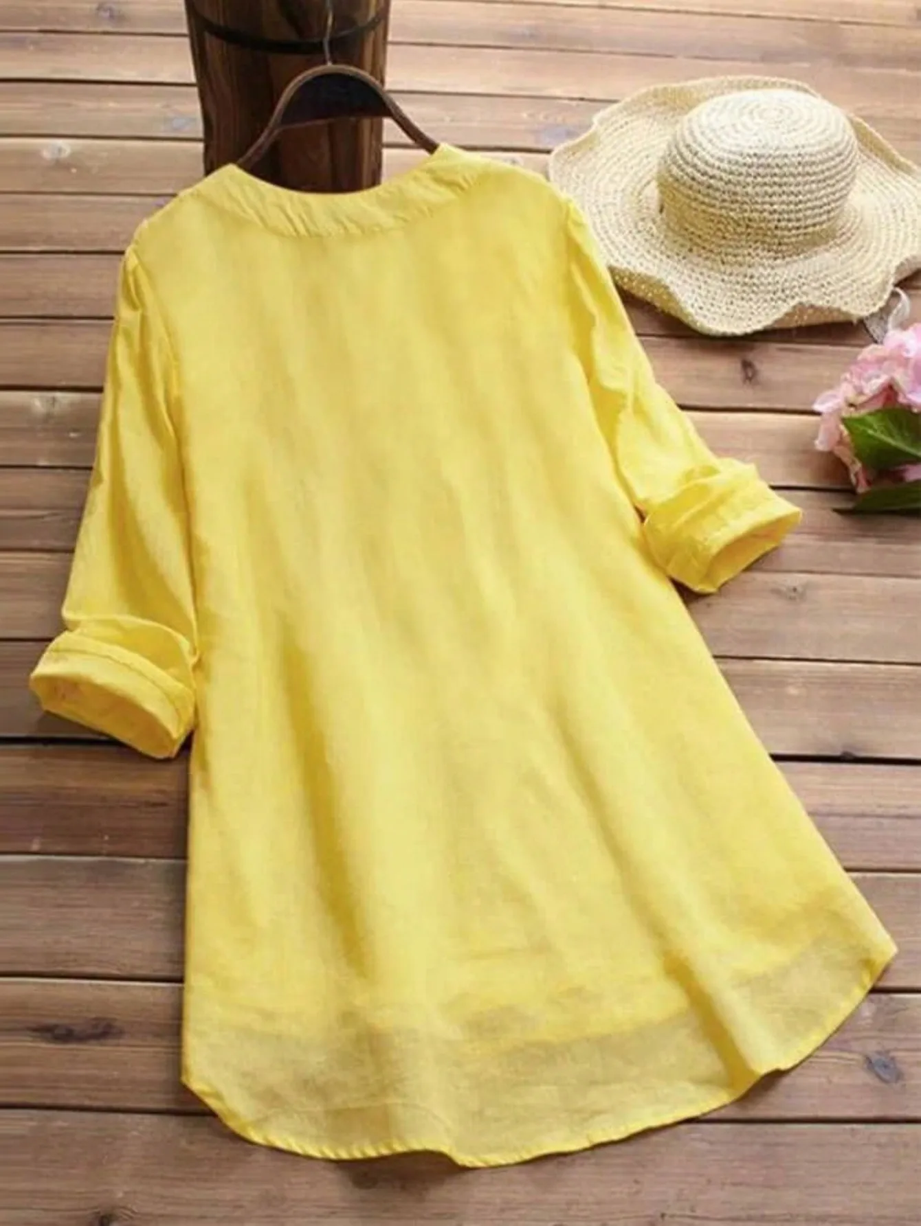 Women\'s Lace Patchwork V-Neck Casual Shirt With Slit