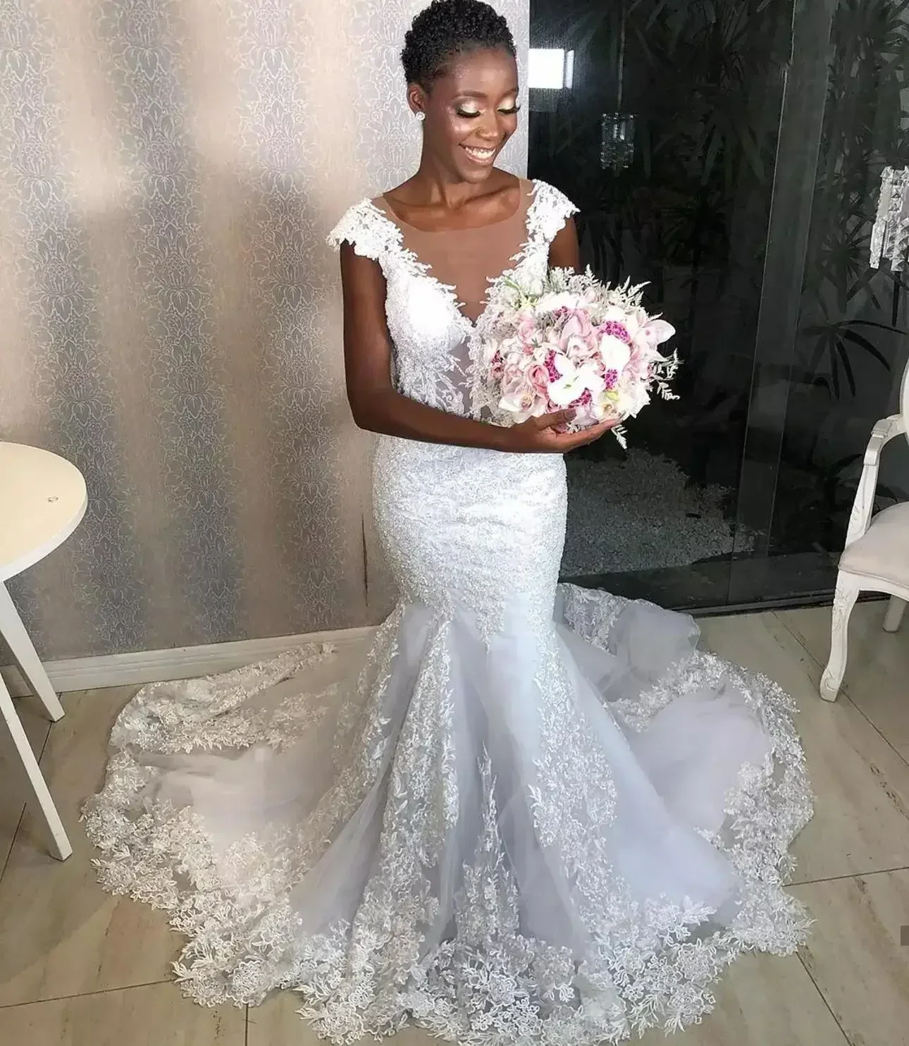 Customized Cap Sleeves Lace Appliqued Mermaid Bridal Gowns Plus Size African Wedding Dresses Court Train Vestidos De Novia