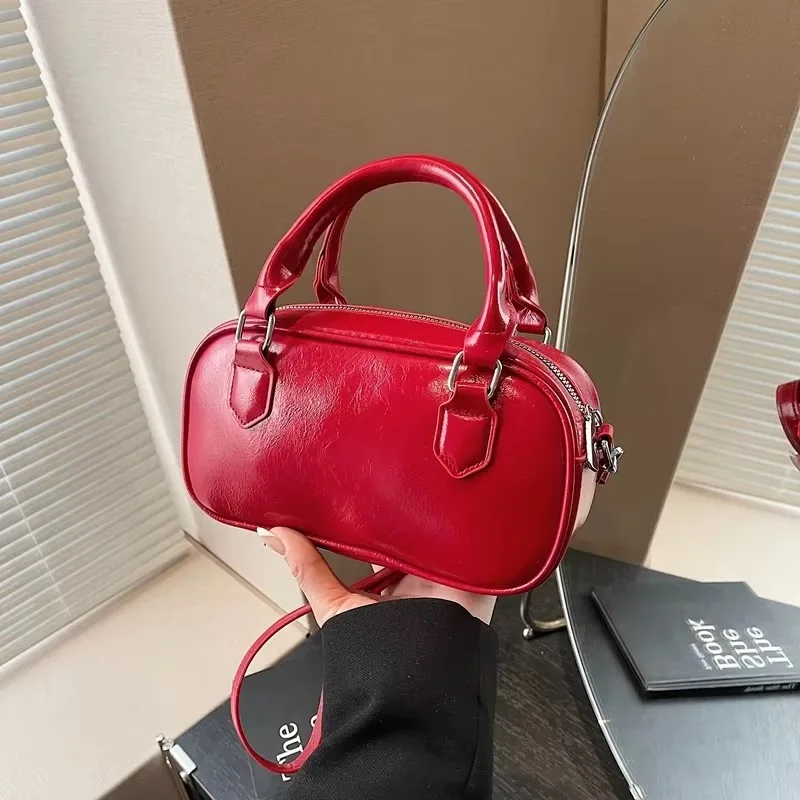 

Популярная маленькая квадратная сумка из искусственной кожи, однотонная женская сумка на молнии, горячая распродажа 2025, изысканная трендовая модная сумка через плечо