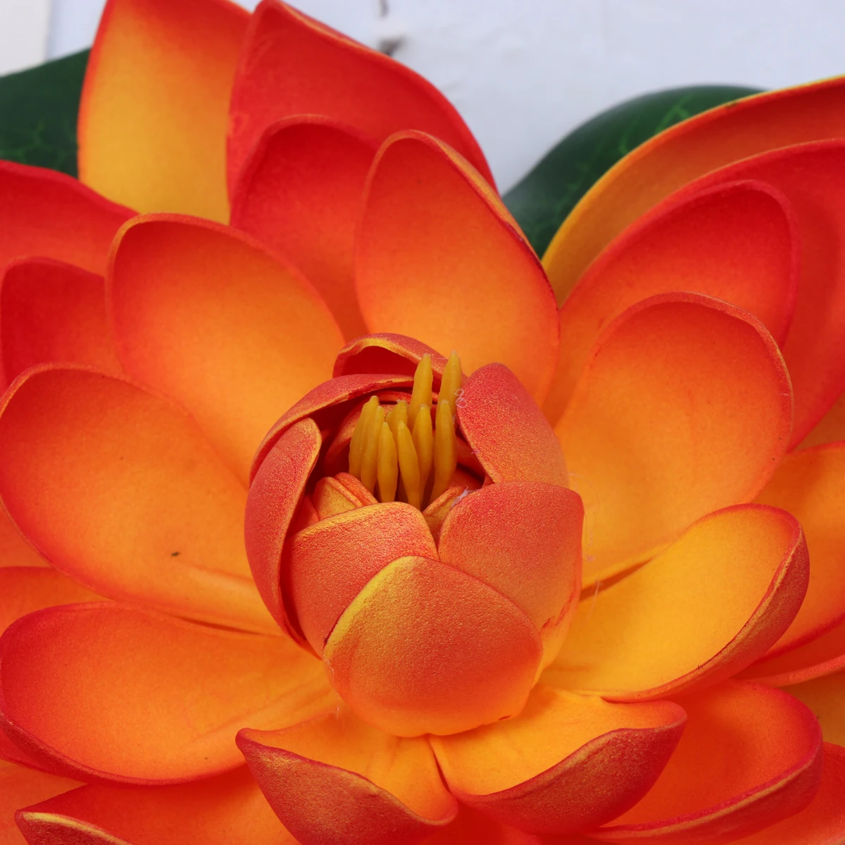 

28cm Artificial Lotus Floating Flowers EVA Material Home Garden Decorartificial water lily simulation pond