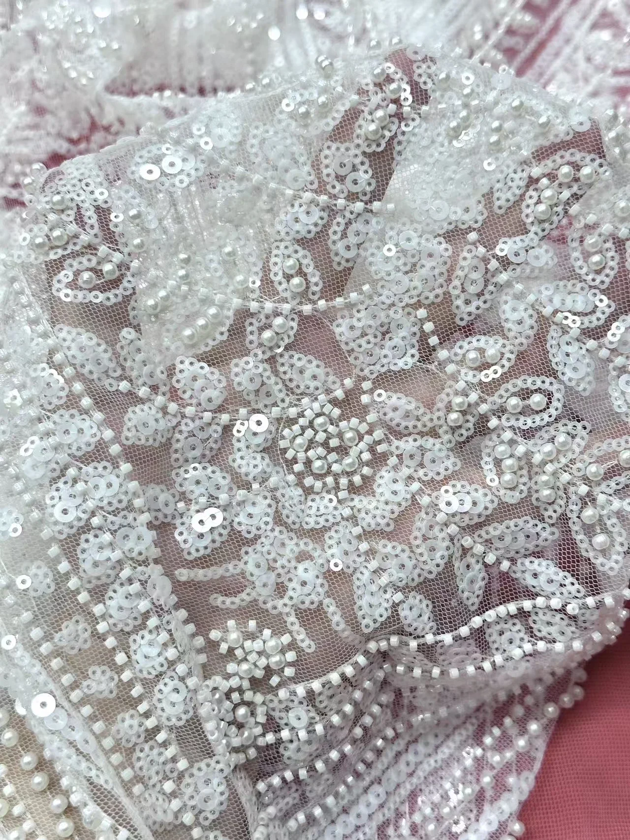 ผ้าลูกไม้แอฟริกันสีขาวปักเลื่อมสำหรับเจ้าบ่าวเจ้าสาวชาวไนจีเรีย ผ้าลูกไม้ฝรั่งเศสคุณภาพสูงสำหรับงานแต่งงาน รุ่น CC1678