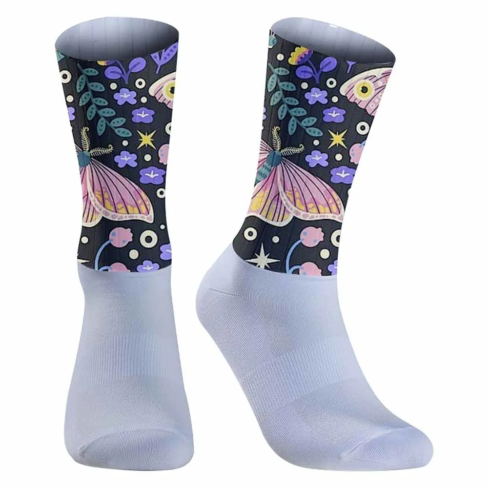 Beautiful butterfly pattern sports cycling socks, unisex, durable, suitable for outdoor sports enthusiasts and more people