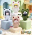 A set of 8pcs