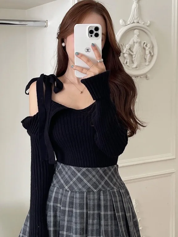 

Early Autumn Faionable Knitted oulder Bared Belted Women's Top Slim Fit Pure Desire French Sle Pure Color Polyester Fiber