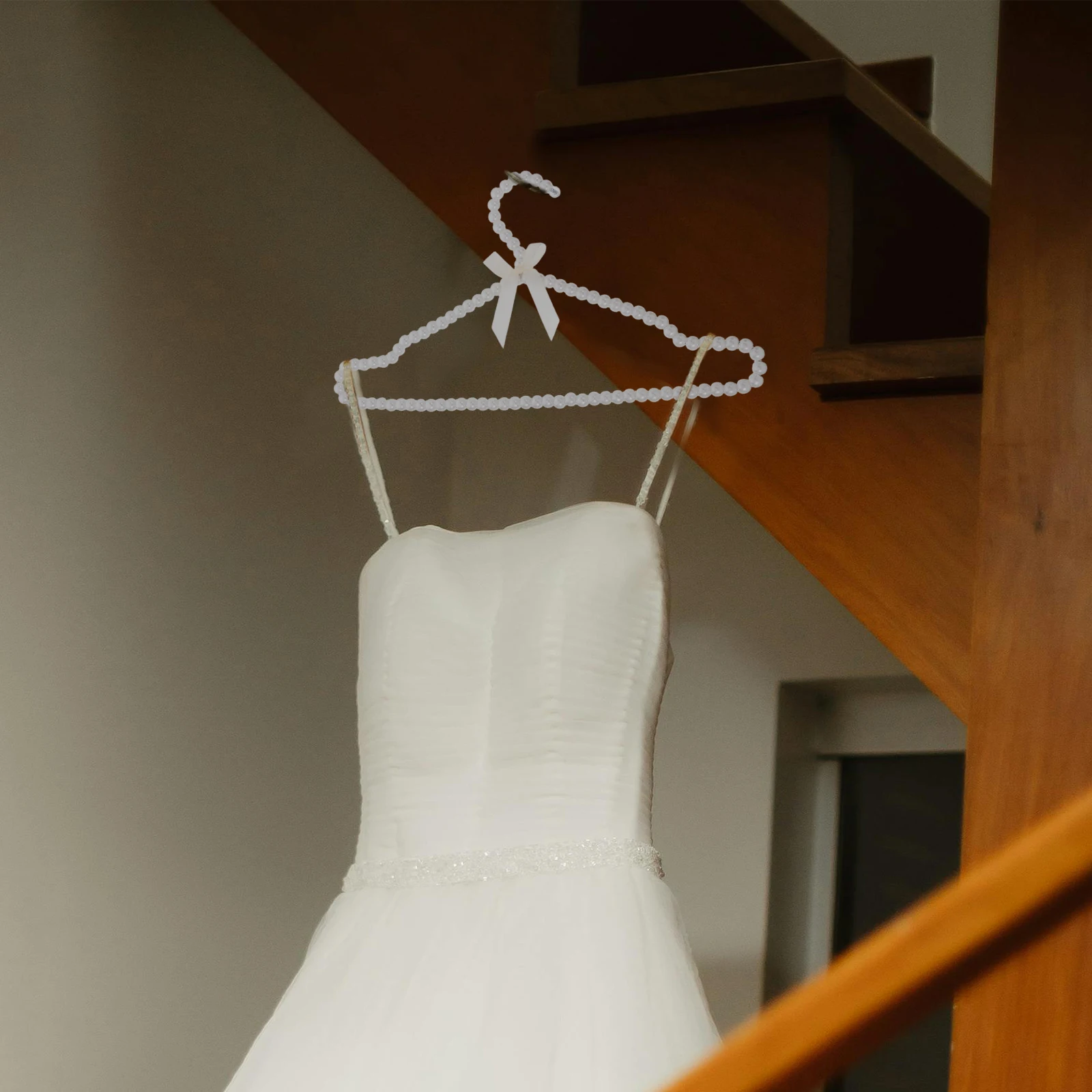 

5 Pcs Pearl Hanger Wedding Dress Hangers Portable Clothing Rack Coat Drying Plastic Travel Bride