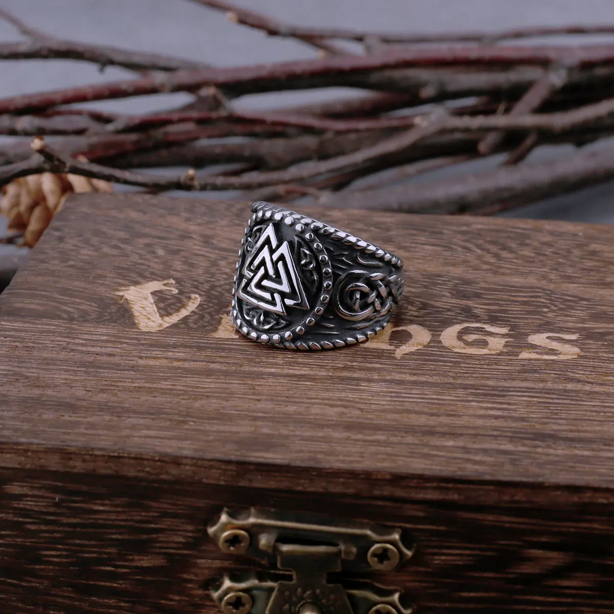 Nordic Viking Norse Runes and Celtic Knot Ring Ring Men's Odin Valknut Amulet Biker Vintage Ring Stainless Steel Jewelry Gift