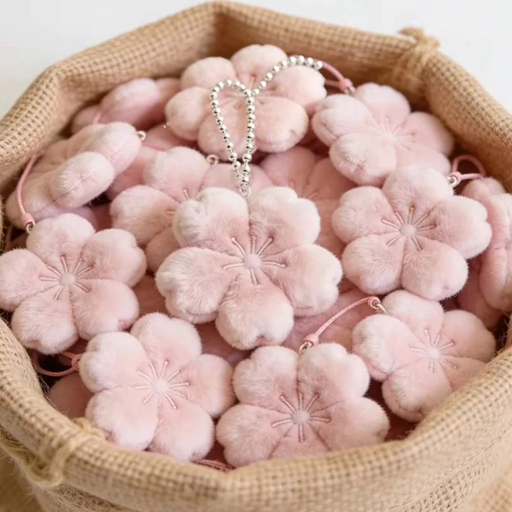 1/2 Stück Sakura-Serie Heilender Plüschpuppen-Anhänger Schlüsselanhänger Süßes Mädchengeschenk Kawaii Weicher Kirschblüten-Schlüsselring für Freundin Tasche ﻿