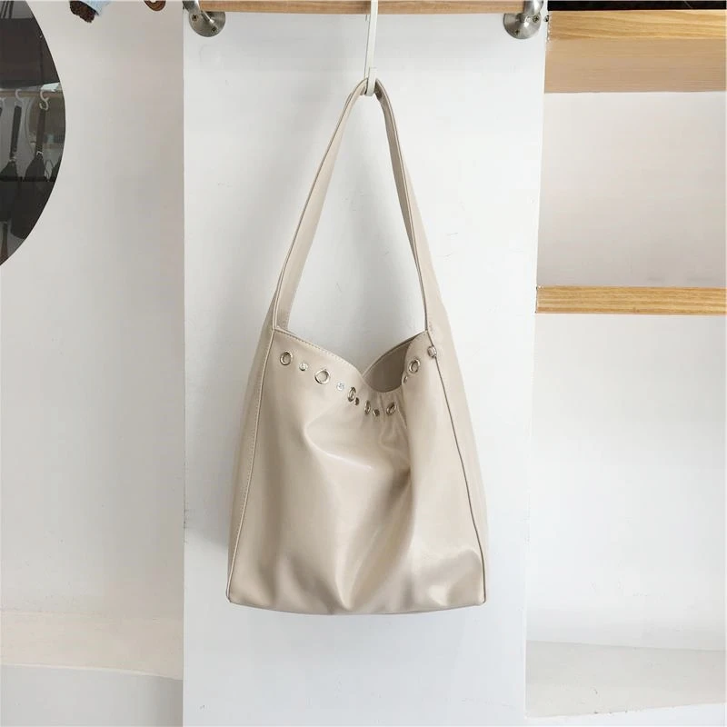 Women Lacquer Leather Shoulder Bag Metal Rivet Ring Decor Large Capacity Tote Bag Korean Edition New Retro Solid Color Handbag