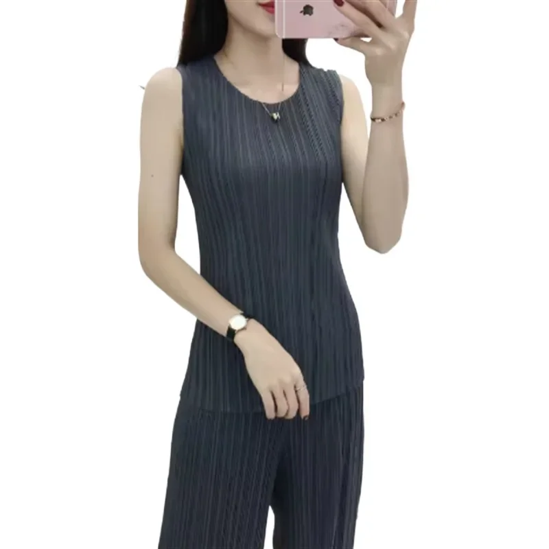 Miyake Pleats Round Neck Women's Basic Sleeveless Vest Summer Causal Tank Tops