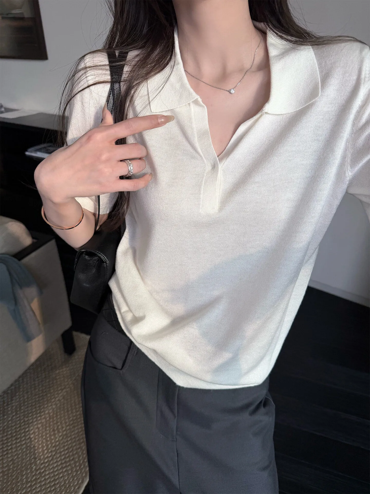 Elegant Ice Silk Knitted  Shirt Women's Summer T-Shirt Flip-Collar  Air Shoulder  Casual Style Loose Fit Short S...