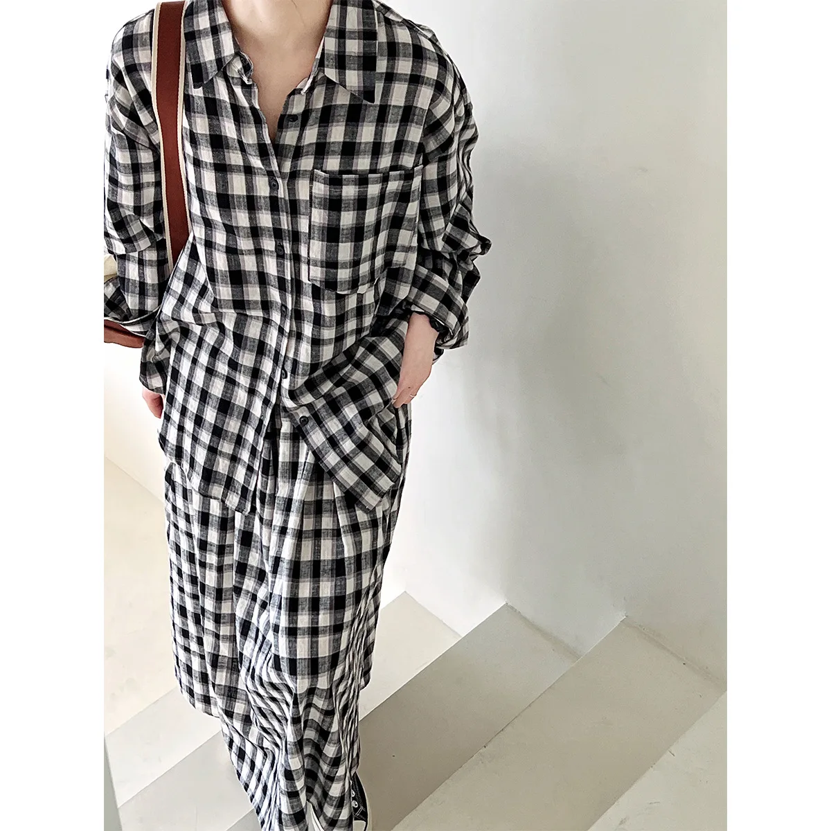 

SuperAen 2024 Spring New Korean Loose Long Sleeved Plaid Shirt Long Skirt Casual Women's Set