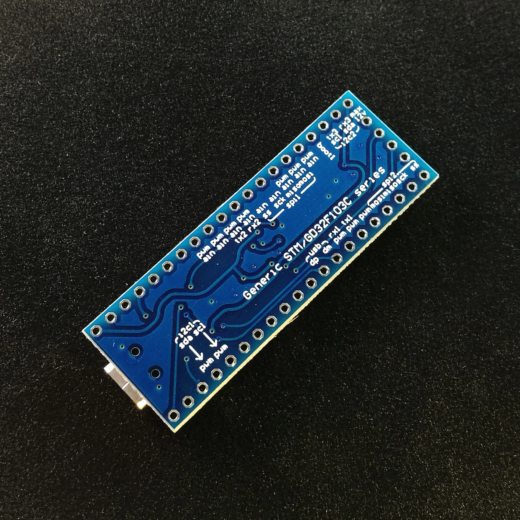 Mini STM32F103CBT6 in acero alternativo Utilizza STM32F103C8T6/GD32F103C8T6/CKS32F103C8T6/APM32F103CBT6 4 tipi di circuiti integrati con caricatore