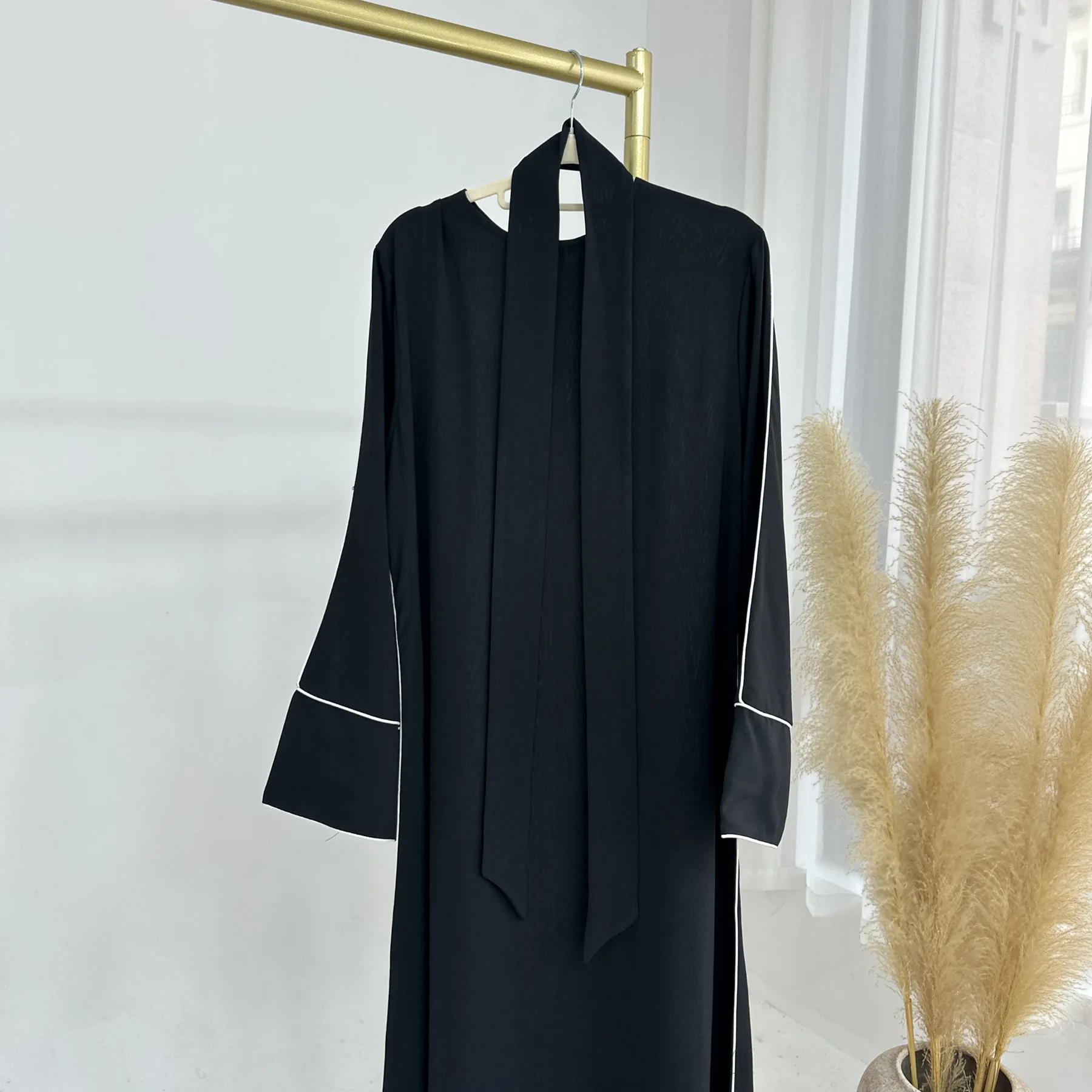 

2024 new women's fashion solid color dress robe Z490