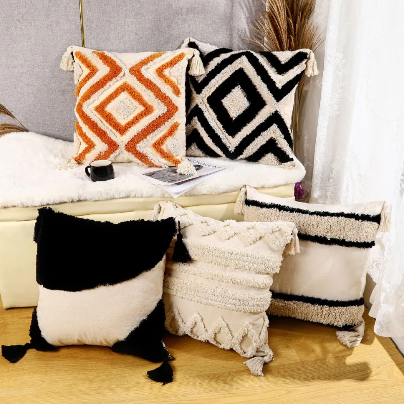 

Nordic Ins Style Moroccan Tufted Pillowcase Homestay Embroidered Cushion Detachable Washable Tassel Home Originality Pillowcases