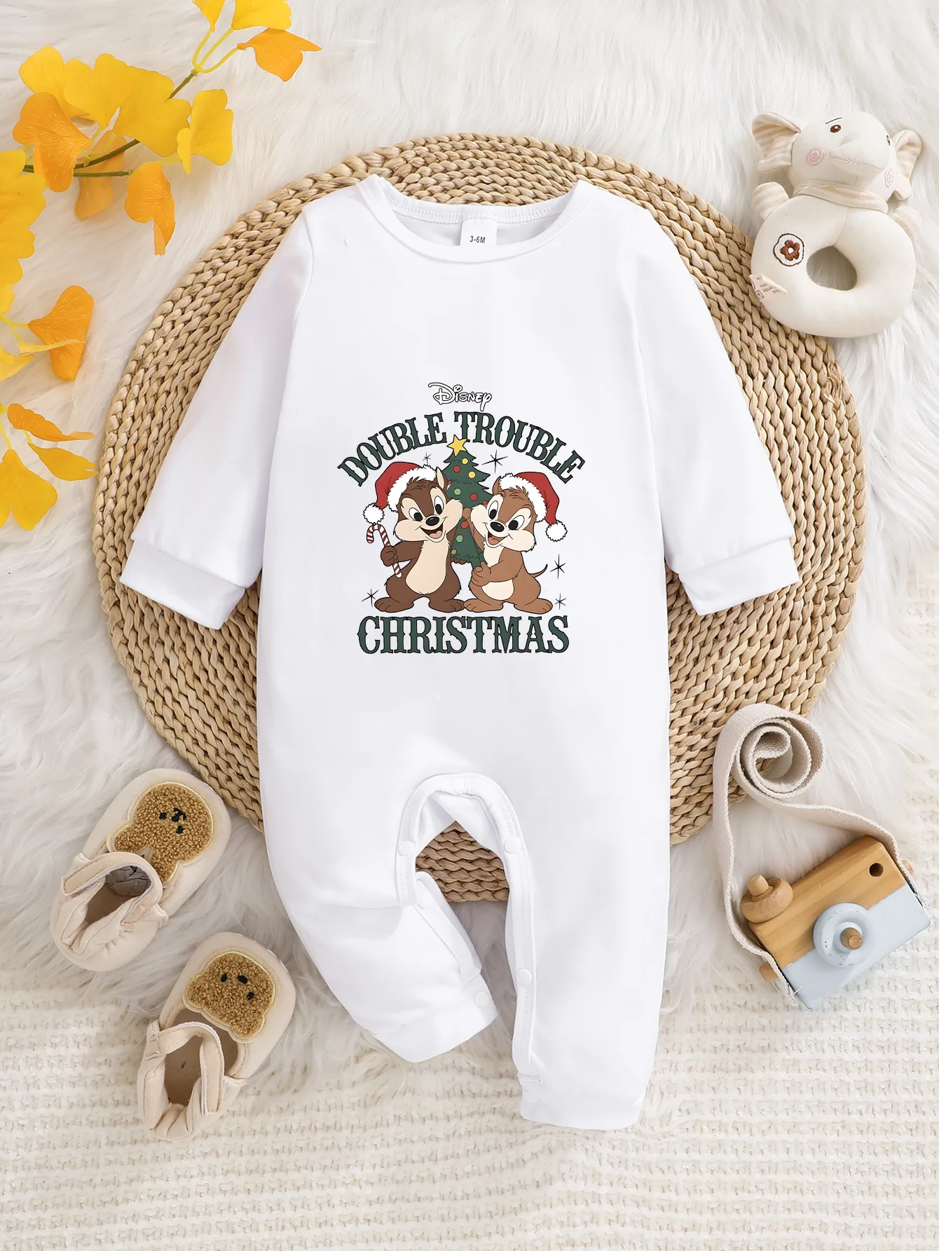 

【Официально лицензированная продукция】 Детский комбинезон с длинными рукавами Disney Chip 'n Dale: Праздничный рождественский принт «Двойная непослушность» с Чипом и Дейлом