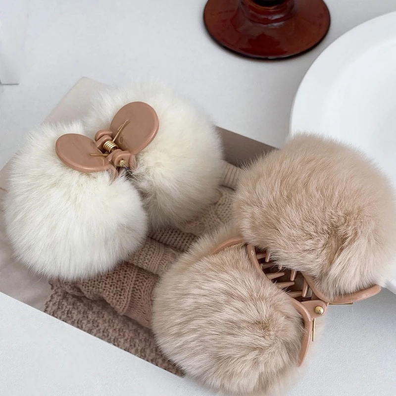 Cute Fur Ball Hair Clip Real Rex Rabbit Hair Shark Clip Women Plush High Ponytail Grabber Hair Claws Fashion Hair Accessory