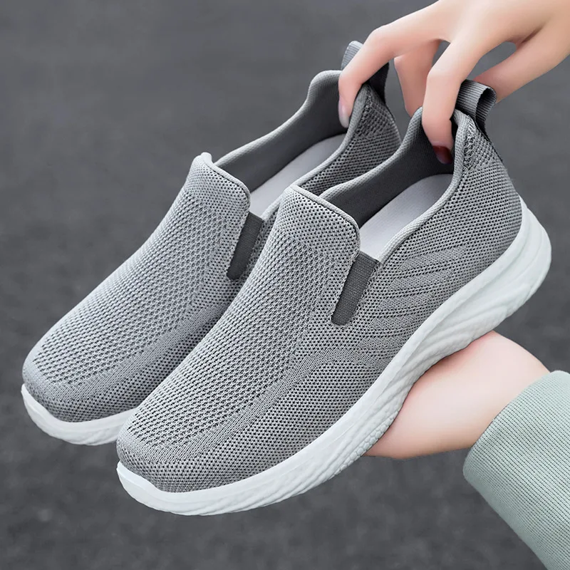 

Women's spring pink new breathable walking shoes, casual and simple women's single shoes, soft soled women's cloth shoes