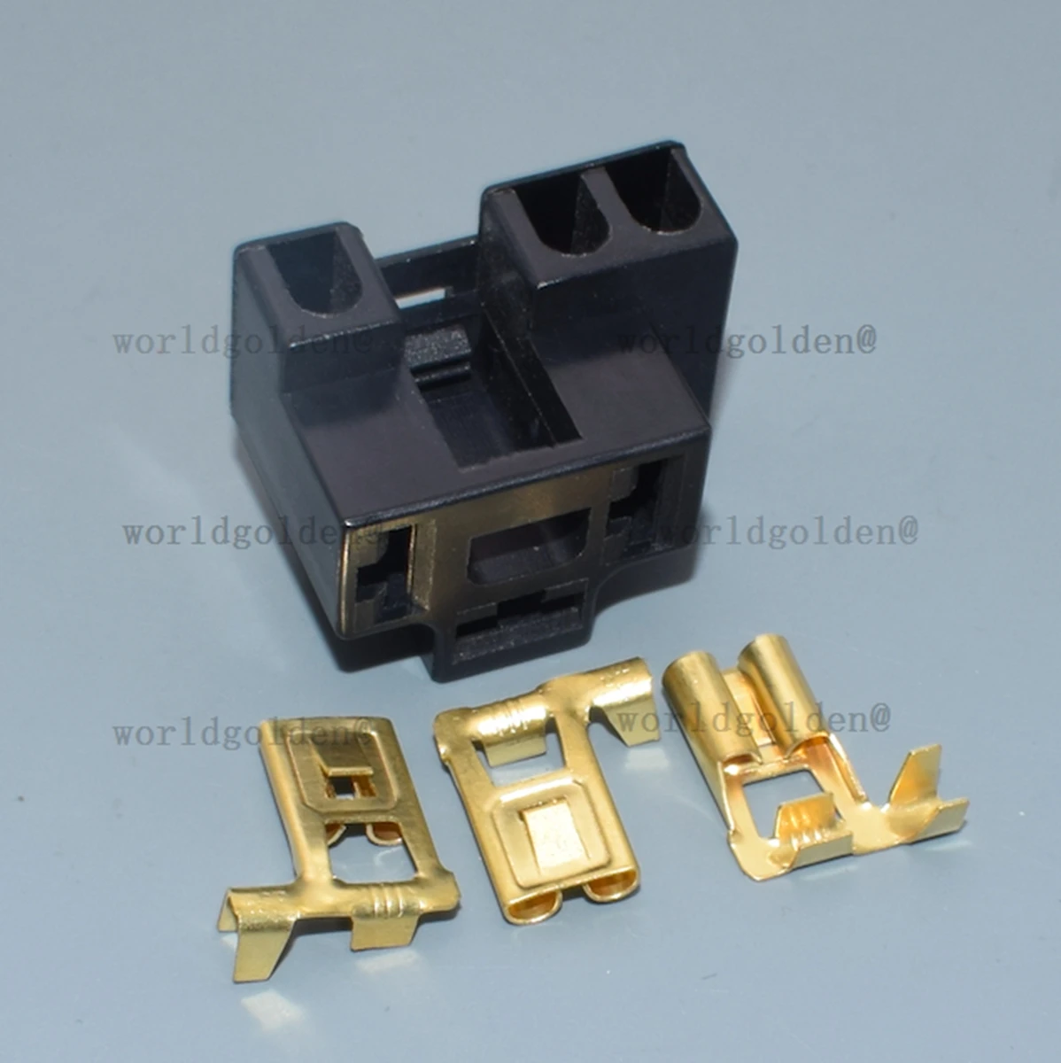 3Pin H4 Auto Electrical Connector Plug Socket for Universal Vehicles, stable connection and easy installation