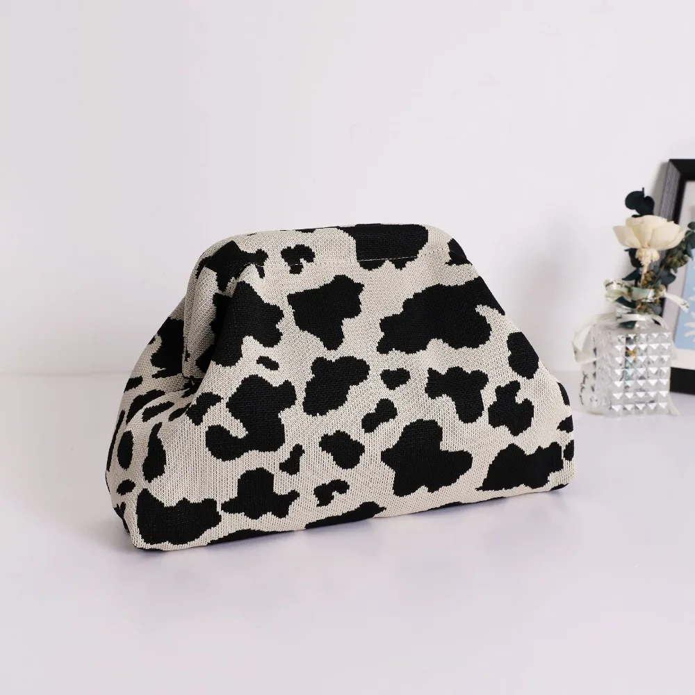Trendige Handtasche mit Kuhmuster und hochwertigem Farbblock-Strick-Clip-On-Design, geräumige und vielseitige Mode-Tragetasche. – Detail 5