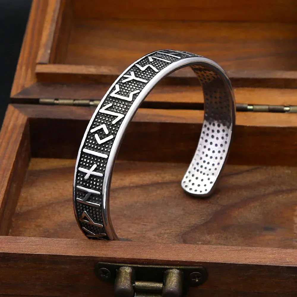 Classic Viking Rune Compass Open Bracelet Stainless Steel For Men Women Nordic Celtic Punk Amulet Fashion Jewelry Accessories