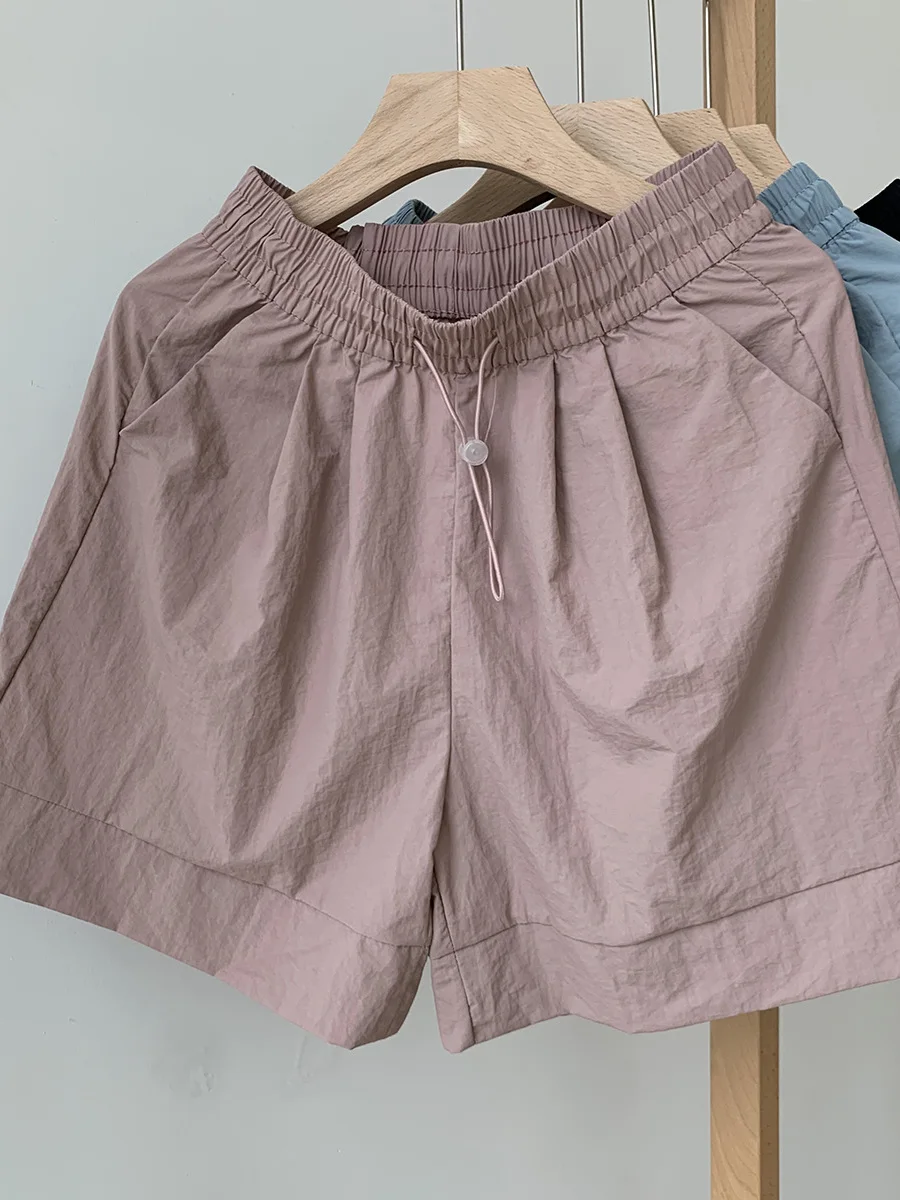 

Розовые охлаждающие эластичные летние свободные спортивные шорты для дома и отдыха, женские, модные, маленьких размеров, прямого кроя