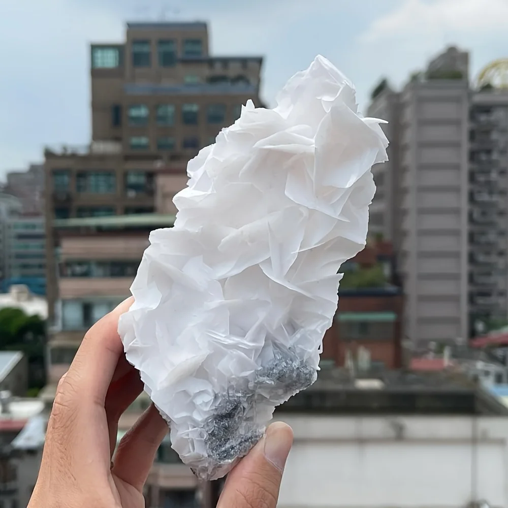 1pc Rare White Rose Calcite Stone - Bohemian Style Purple Fluorescent, Elegant DIY Jewelry Making, Home Decoration
