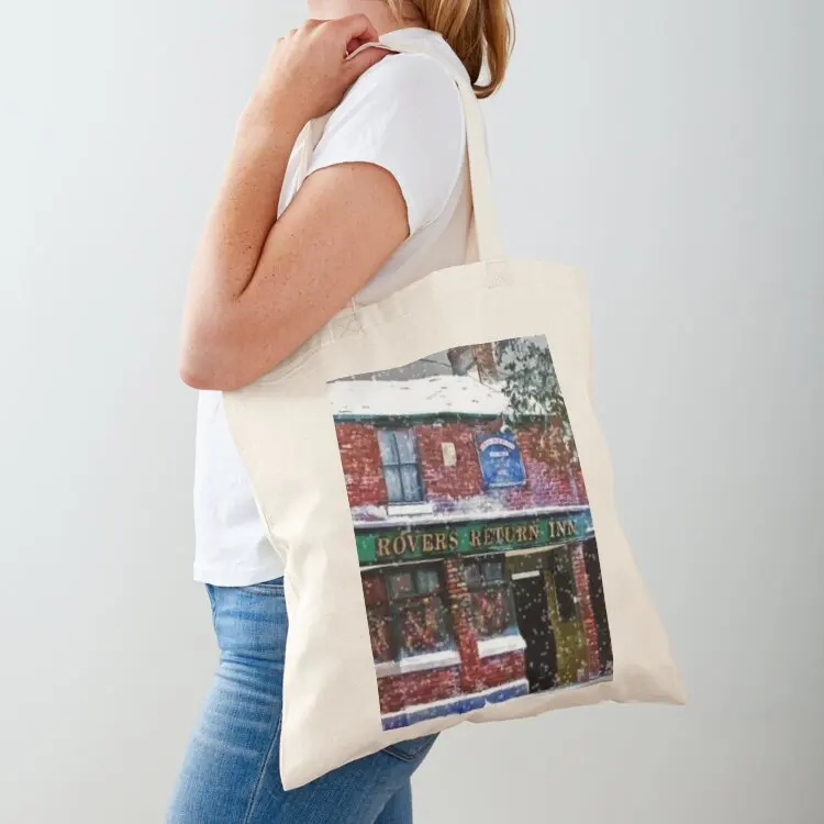 FESTIVE ROVERS RETURN FROM CORONATION STREET Tote Bag