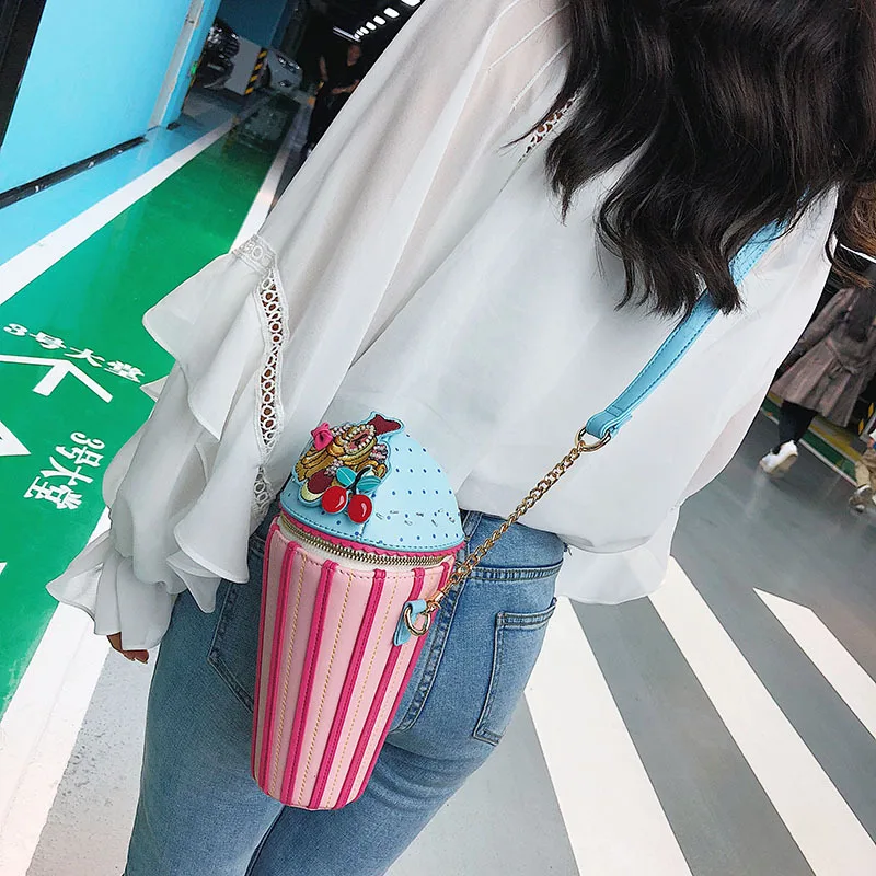 KK  2024 New Women's Fashion Personalized Creative Bag Netizen Ice Cream Cartoon Girl Chain Crossbody Bag shoulder bags female