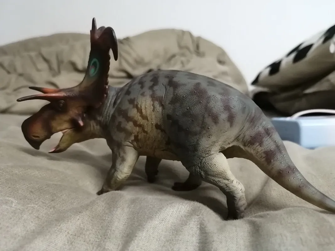 لوكي سيراتوبسيان ديناصور الملك رفيق النمو نموذج 86 لعبة يدوية الصنع سطح المكتب زخرفة جمع هدية عيد مفاجأة